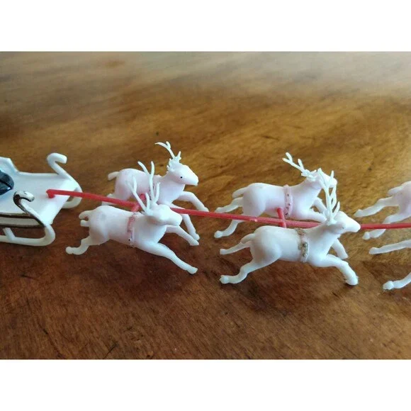 Vtg 60’s Mini Plastic Table Christmas Santa Sleigh Pinkish Reindeer Hong Kong - Picture 11 of 12